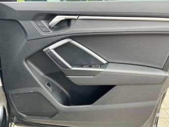 Audi Q3 35 TDI S Line 5dr S Tronic