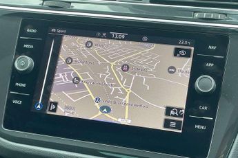 Volkswagen Tiguan 2.0 TDI Elegance 5dr DSG