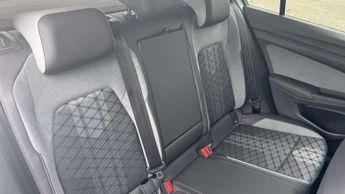 Volkswagen Golf 2.0 TDI 150 R-Line 5dr DSG
