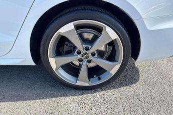 Audi A4 Avant 35 TFSI Black Edition 5dr S Tronic