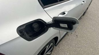 Volkswagen Golf 1.5 eTSI 150 R-Line 5dr DSG