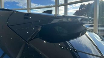 Jaguar F-Pace 2.0 D200 R-Dynamic HSE Black 5dr Auto AWD