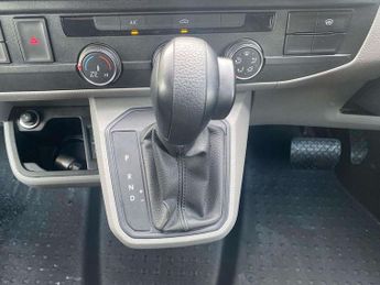 Volkswagen Transporter 2.0 TDI 150 Highline Van DSG