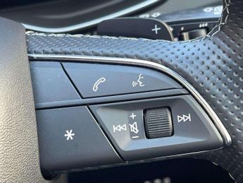 Audi Q5 45 TFSI Quattro S Line 5dr S Tronic [Tech Pro]