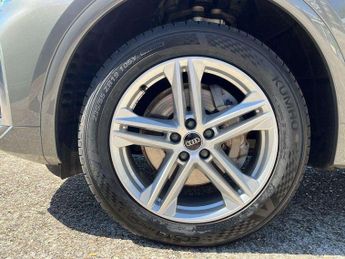 Audi Q5 45 TFSI Quattro S Line 5dr S Tronic [Tech Pro]
