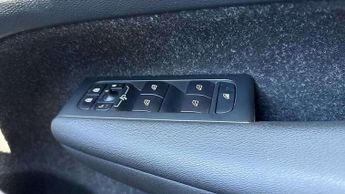 Volvo XC40 1.5 T3 [163] R DESIGN 5dr
