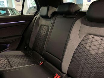 Volkswagen Golf 1.5 eTSI 150 R-Line 5dr DSG