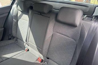 Volkswagen Golf 1.5 eTSI 150 Life 5dr DSG