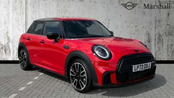 MINI Hatch 1.5 Cooper Sport 5dr Auto [Comfort/Nav Pack]