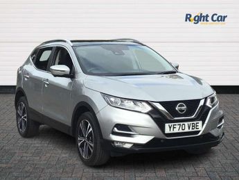 Nissan Qashqai 1.3 DiG-T N-Connecta 5dr [Glass Roof Pack]