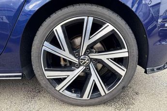 Volkswagen Golf 1.5 eTSI 150 R-Line 5dr DSG