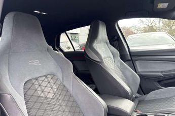 Volkswagen Golf 1.5 eTSI 150 R-Line 5dr DSG