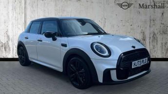 MINI Hatch 1.5 Cooper Sport 5dr Auto [Comfort/Nav Pack]