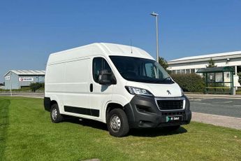 Peugeot Boxer 2.2 BlueHDi H2 S Van 140ps