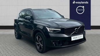 Volvo XC40 2.0 B3P Plus Dark 5dr Auto