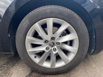 Skoda Superb Estate 2.0 TDI CR SE 5dr DSG