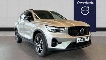 Volvo XC40 2.0 B4P Plus Dark 5dr Auto