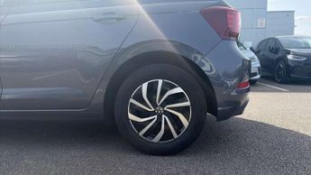 Volkswagen Polo 1.0 TSI Life 5dr DSG