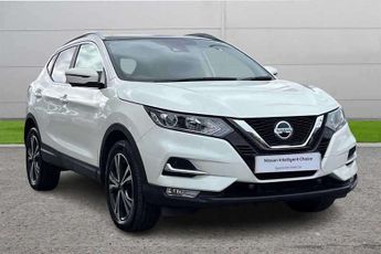 Nissan Qashqai 1.3 DiG-T N-Connecta 5dr [Glass Roof Pack]