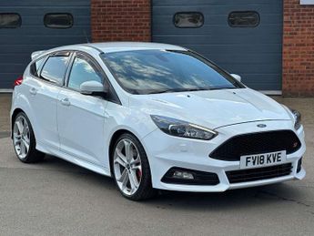 Ford Focus 2.0T EcoBoost ST-3 Navigation 5dr