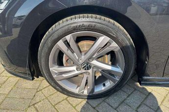 Volkswagen Golf 1.5 eTSI 150 R-Line 5dr DSG