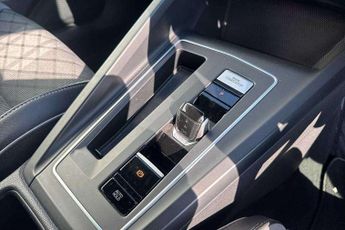 Volkswagen Golf 1.5 eTSI 150 R-Line 5dr DSG