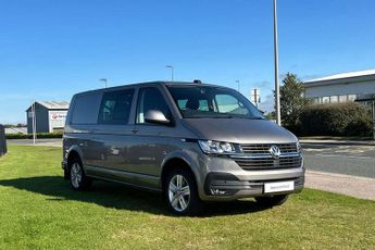 Volkswagen Transporter 2.0 TDI 150 Highline Kombi Van DSG