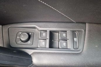 Volkswagen Tiguan 2.0 TDi 150 R-Line Tech 5dr DSG