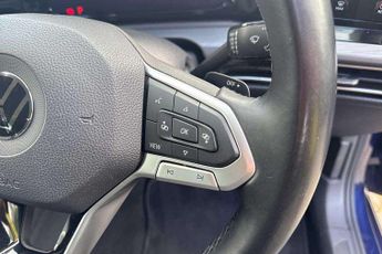 Volkswagen Golf 1.5 eTSI 150 Style 5dr DSG