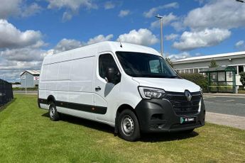 Renault Master LML35 Blue dCi 145 Start Medium Roof Window Van