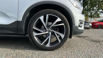 Volvo XC40 1.5 T3 [163] R DESIGN Pro 5dr Geartronic