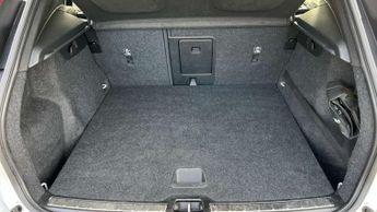 Volvo XC40 1.5 T3 [163] R DESIGN Pro 5dr Geartronic