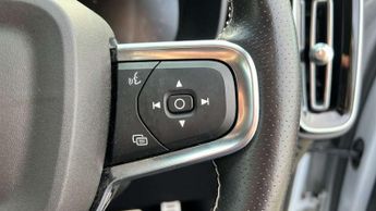 Volvo XC40 1.5 T3 [163] R DESIGN Pro 5dr Geartronic