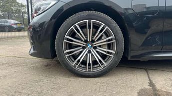 BMW 3 Series 330e M Sport 4dr Auto