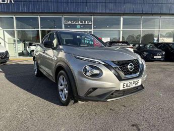 Nissan Juke 1.0 DiG-T 114 N-Connecta 5dr DCT