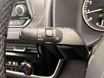 Nissan Qashqai 1.3 DiG-T MH 158 Acenta Premium 5dr Xtronic