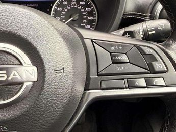 Nissan Juke 1.0 DiG-T 114 N-Connecta 5dr DCT