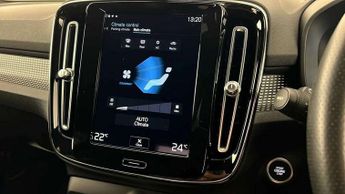 Volvo XC40 1.5 T3 [163] R DESIGN 5dr Geartronic