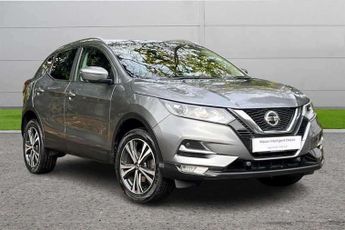 Nissan Qashqai 1.3 DiG-T N-Connecta 5dr [Glass Roof Pack]