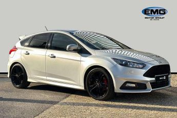 Ford Focus 2.0T EcoBoost ST-3 Navigation 5dr