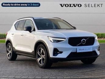 Volvo XC40 2.0 B3P Plus Dark 5dr Auto