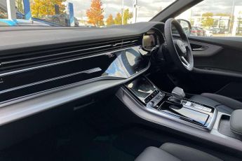Audi Q8 55 TFSI e Quattro S Line 5dr Tiptronic