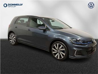 Volkswagen Golf 1.4 TSI GTE Advance 5dr DSG