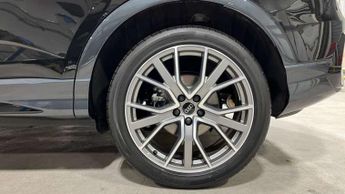 Audi Q3 35 TFSI Black Edition 5dr S Tronic [20" Alloy]