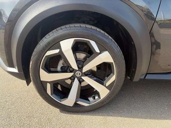 Nissan Juke 1.0 DiG-T Tekna 5dr DCT