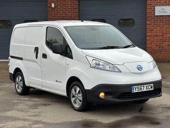 Nissan NV200 Tekna Rapid Plus Van Auto