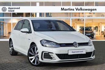 Volkswagen Golf 1.4 TSI GTE Advance 5dr DSG