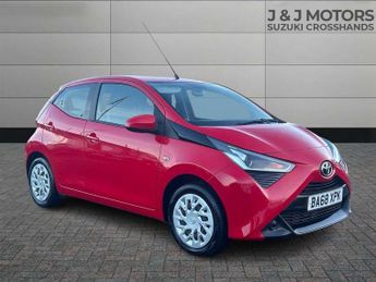 Toyota AYGO 1.0 VVT-i X-Play 5dr