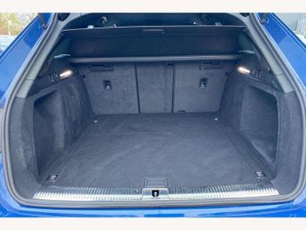 Audi A4 Avant 35 TDI Black Edition 5dr S Tronic