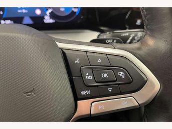 Volkswagen Golf 2.0 TDI Life 5dr DSG